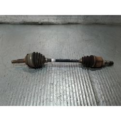 PÓŁOŚ LEWA PRZÓD TOYOTA YARIS II ( 06-11 ) 1.3 16V201043420-0D380                                            