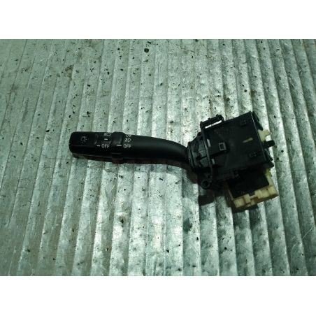 PRZEŁĄCZNIK KIERUNKOWSKAZÓW TOYOTA AVENSIS II T25 2.0 D4D 2004 8414005110 