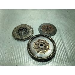 KOŁO DWUMASOWE KOMPLETNE VW PASSAT B6 2.0 FSI2005                                            