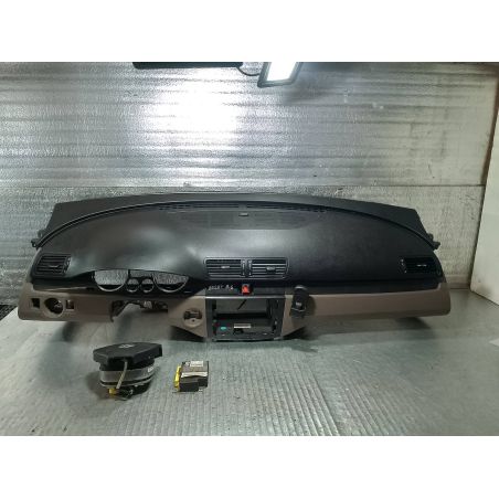 DESKA ROZDZIELCZA,KONSOLA ,PODUSZKI SENSOR VW PASSAT B6 2.0 FSI 2005 