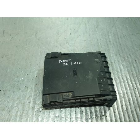 SKRZYNKA BEZPIECZNIKÓW VW PASSAT B6 2.0 TDI 2005 3C0937125 