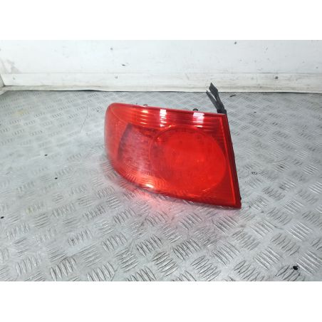 LAMPA TYLNA LEWA VW PHAETON 4.2 2003 