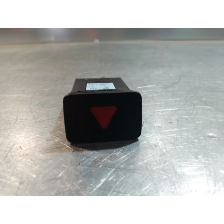 WŁĄCZNIK AWARYJNYCH VW GOLF IV 1.4 16V 1998 1J0953235C 