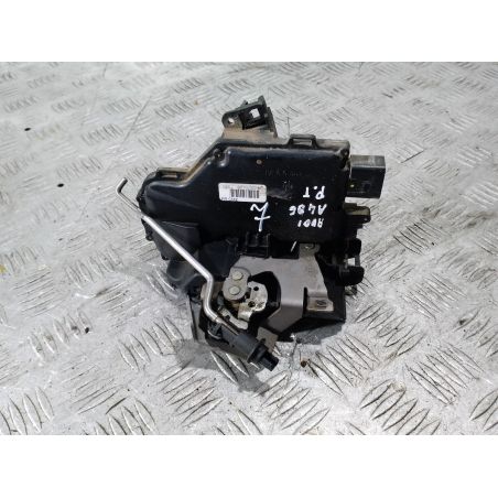 ZAMEK DRZWI PRAWY TYŁ AUDI A4 B6 1.9 TDI 2004 