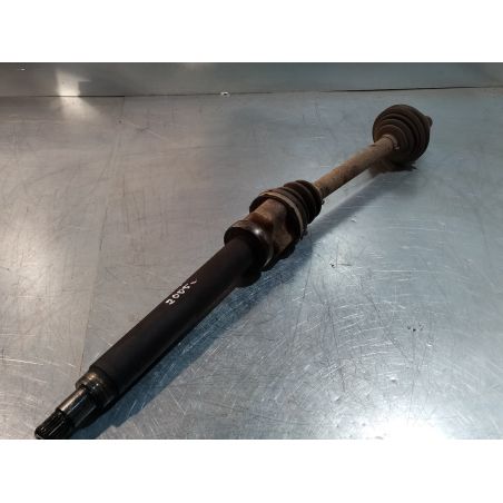 PÓŁOŚ PRAWA PRZÓD FORD FOCUS II 1.6  16V 2005 