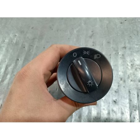 WŁĄCZNIK ŚWIATEŁ VW POLO 9N LIFT 1.2 2009 6Q0941531M 