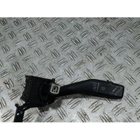 PRZEŁĄCZNIK MANETKA WYCIERACZEK VW CADDY III 1.9 TDI 2008 1K0953519H 