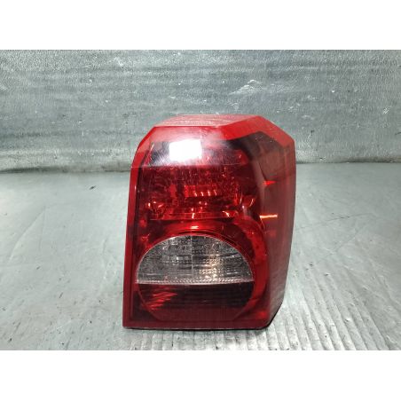 LAMPA TYLNA PRAWA DODGE CALIBER 2.0 CRD 2007 