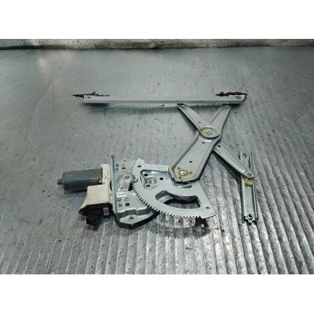 PODNOŚNIK SZYBY LEWY PRZÓD TOYOTA COROLLA E12 1.4 16V VTI 2003 69820-02130 