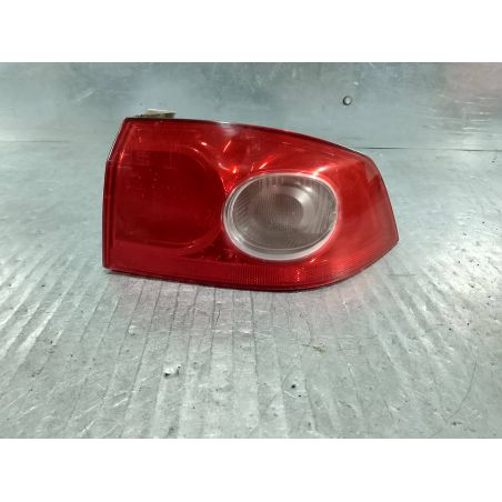 LAMPA TYLNA PRAWA RENAULT LAGUNA II LIFT 1.9 DCI 2005 