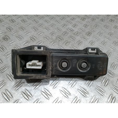 WKŁAD LAMPY PRAWY TYŁ PEUGEOT 307 SW 1.6 16V 2003 89026938 