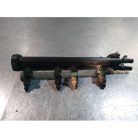 LISTWA WTRYSKOWA VW GOLF IV 1.6 8V 2000 06A133317A      037906031AA 