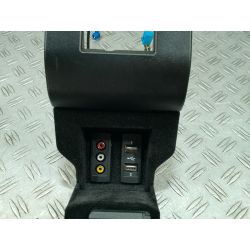 GNIAZDO USB MAYBACH X222 6.0 V122015A0008206251                                            