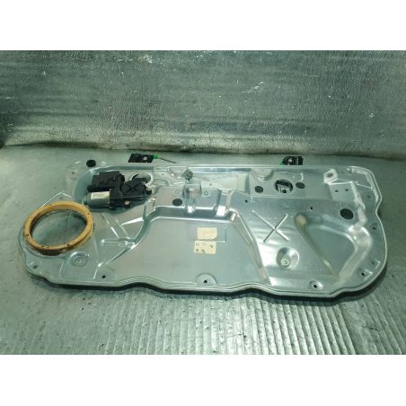 PODNOŚNIK SZYBY PRAWY PRZÓD ZE STELAŻEM VW POLO 9N 1.2 12V 2002 6Q2959801A 