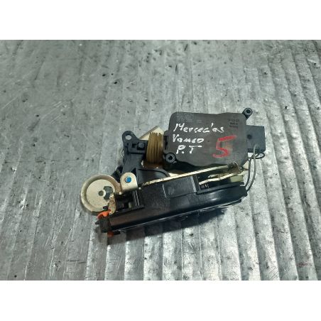 ZAMEK DRZWI PRAWY TYŁ MERCEDES-BENZ VANEO 1.6 2004 A4147300535 