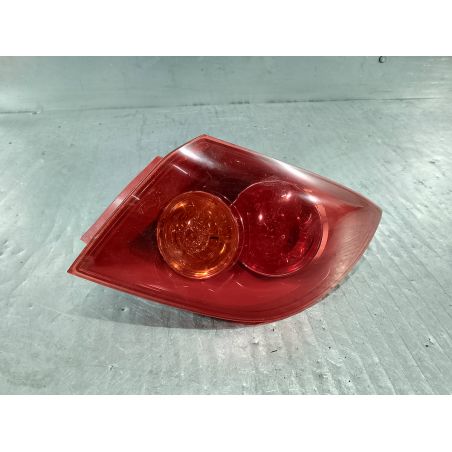 LAMPA TYLNA PRAWA MAZDA 3 1.6 16V 2004 