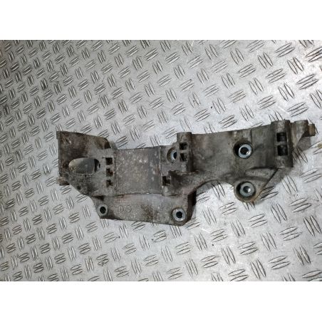 ŁAPA ALTERNATORA AUDI A3 ( 8L1 ) 1.6 2001 06A903143P 