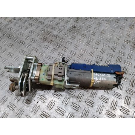 SIŁOWNIK KLAPY ELEKTRYCZNY VW PASSAT B6 2.0 TDI 2005 3C9827384B 