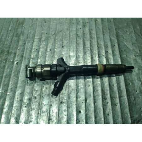 WTRYSKIWACZ TOYOTA AVENSIS II T25 2.0 D4D 2004 23670-0G040 