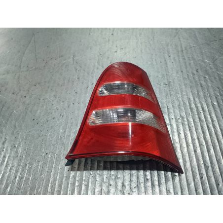 LAMPA TYLNA PRAWA MERCEDES-BENZ KLASA A W168 1.7CDTI 2002 