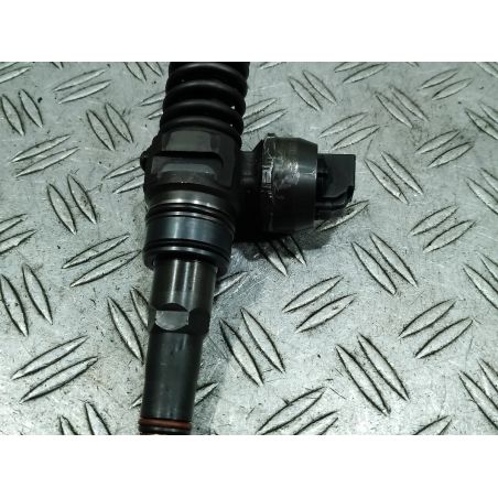 POMPOWTRYSK VW PASSAT B5 1.9 TDI 2001 038130073AL 