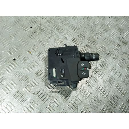 PRZEŁĄCZNIK MANETKA WYCIERACZEK RENAULT CLIO III ( 05-13 ) 1.2 2008 8201590631C 