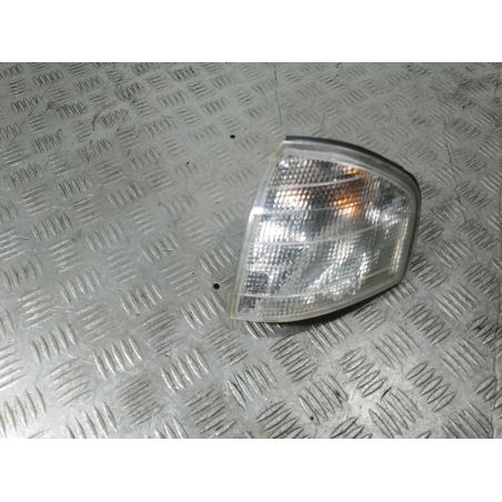 KIERUNKOWSKAZ LEWY MERCEDES-BENZ W202 2.2 CDI 2000 