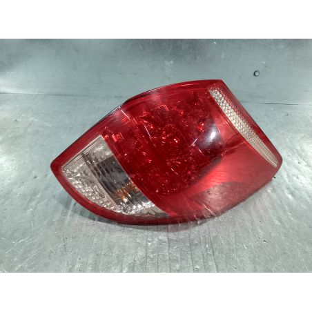 LAMPA TYLNA PRAWA TOYOTA RAV4 III ( 06-10 ) RAV 4 III (06-10) 2.2 16V D4D J88R 