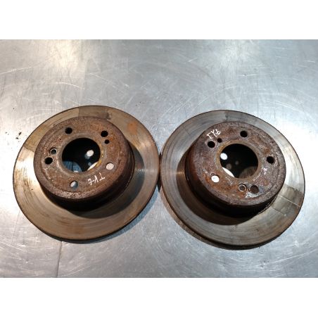 TARCZE HAMULCOWE TYŁ MERCEDES-BENZ KLASA C W203 1.8 KOMPRESOR 2002 