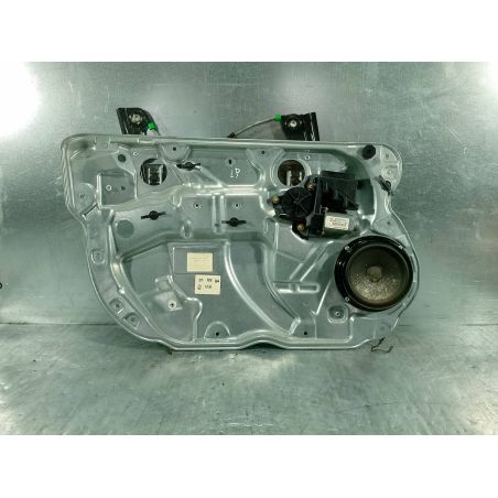 PODNOŚNIK SZYBY LEWY PRZÓD VW POLO 9N 1.2 12V 2002 6Q0837751 