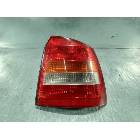 LAMPA TYLNA PRAWA OPEL ASTRA G 1.7 DTI 2001 90521544 