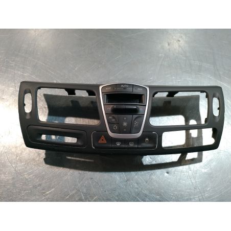 PANEL KLIMATYZACJI RENAULT LAGUNA III ( 07-15 ) 2.0 TB 2008 275100002R 