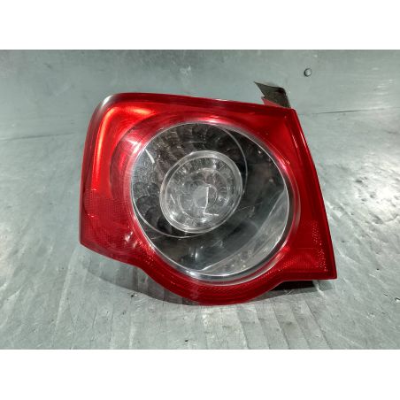 LAMPA TYLNA LEWA VW PASSAT B6 1.9 TDI 2005 