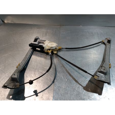 PODNOŚNIK SZYBY PRAWY PRZÓD RENAULT LAGUNA III ( 07-15 ) 2.0 TB 2008 807000002R    807300002R 