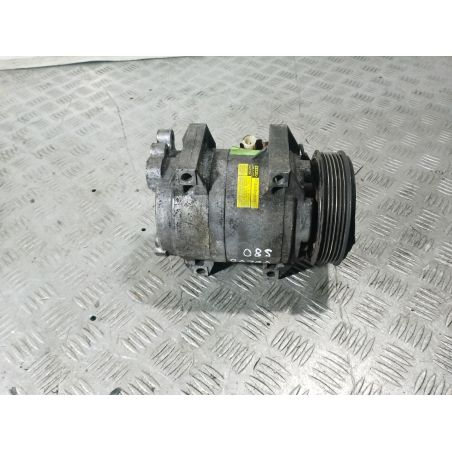 POMPA, SPRĘŻARKA KLIMATYZACJI VOLVO S80 ( 98-07 ) 2.4 2001 8684287 