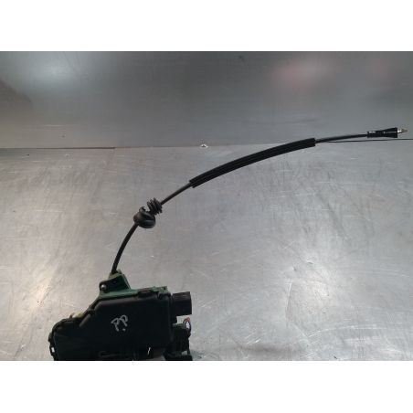 ZAMEK DRZWI PRAWY PRZÓD VW GOLF IV 1.9 TDI 2002 