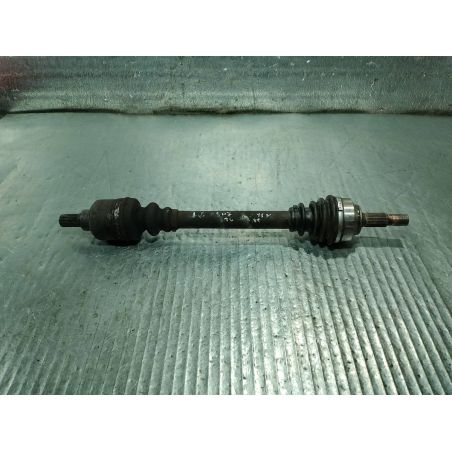 PÓŁOŚ LEWA PRZÓD PEUGEOT 407 SW 2.0 16V 2004 