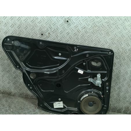 PODNOŚNIK SZYBY LEWY TYŁ ZE STELAŻEM VW PASSAT B6 2.0 TDI 2005 3C4839755G 