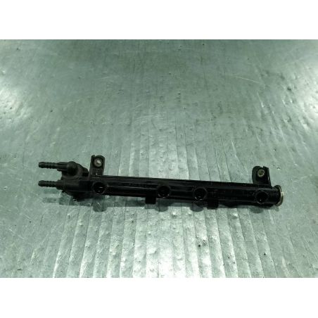 LISTWA WTRYSKOWA VW NEW BEETLE 2.0 1998 037133317A 