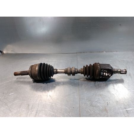 PÓŁOŚ LEWA PRZÓD NISSAN PRIMERA P12 ( 03-07 ) 1.9 DCI 2004 