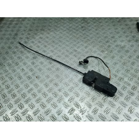 ZAMEK MASKI AUDI Q7 (2005-2015)  3.0 TDI 2009 4L0823509 