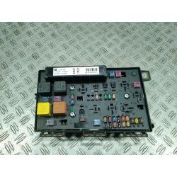 SKRZYNKA BEZPIECZNIKÓW OPEL ASTRA H 1.4200613145036                                            