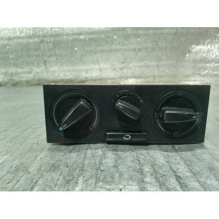 PANEL NAWIEWU VW PASSAT B5 1.9 TDI 1998 1J0819045G 
