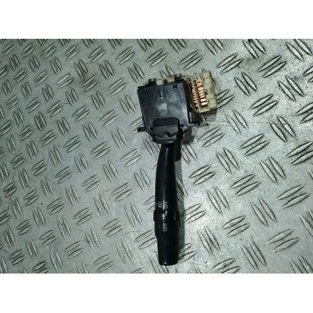 PRZEŁĄCZNIK MANETKA KIERUNKOWSKAZÓW TOYOTA AVENSIS I T22 2.0 D4D 2002 17A089B  