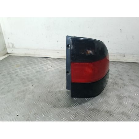 LAMPA TYLNA PRAWA SAAB 9-5 2.3 TURBO 2000 4564464 