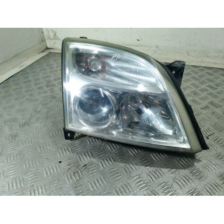 LAMPA PRZEDNIA PRAWA XENON OPEL VECTRA C 2.2 B 2004 