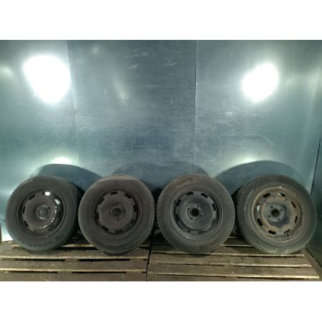 FELGI STALOWE 15 OPONY ZIMOWE PEUGEOT 207 1.4 2006 PS515045      185/65 R15  92H 