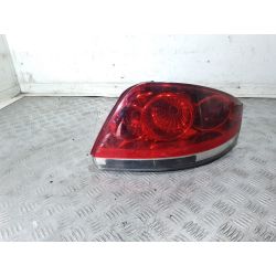 LAMPA TYLNA PRAWA FIAT LINEA 1.32008                                            