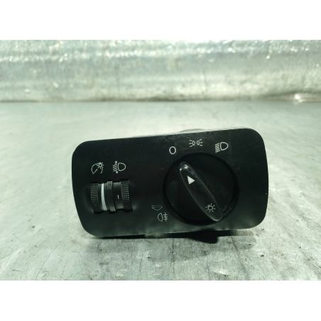 PRZEŁĄCZNIK ŚWIATEŁ SEAT TOLEDO II 1.6 16V 2002 1M1941531K 