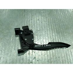 PEDAŁ GAZU, POTENCJOMETR OPEL ASTRA H 1.9 CDTI2005                                            